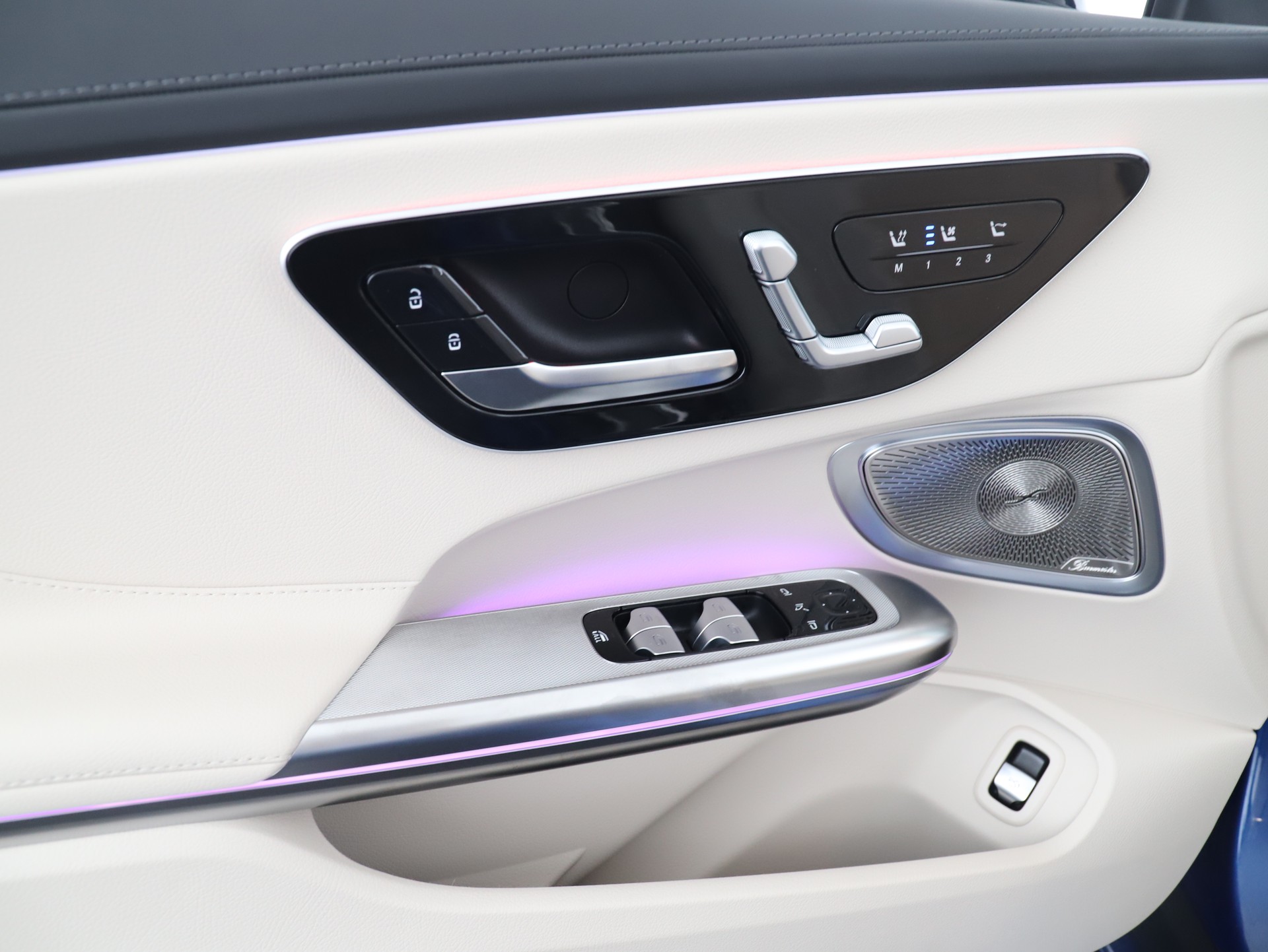 MERCEDES-BENZ CLE 450 Cabrio 4M-image-14