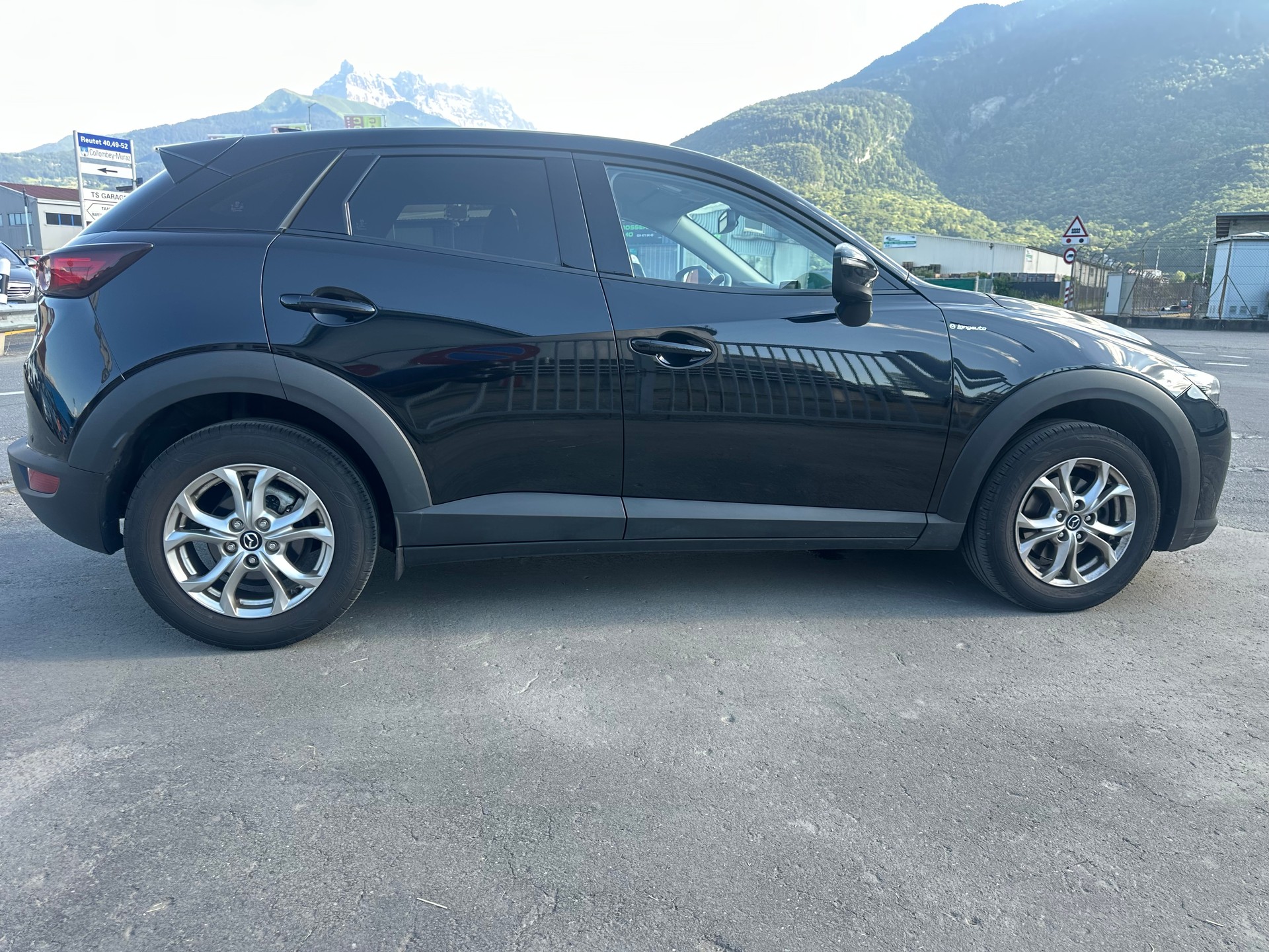MAZDA CX-3 SKYACTIV-G 121 Ambition FWD Automat-image-6