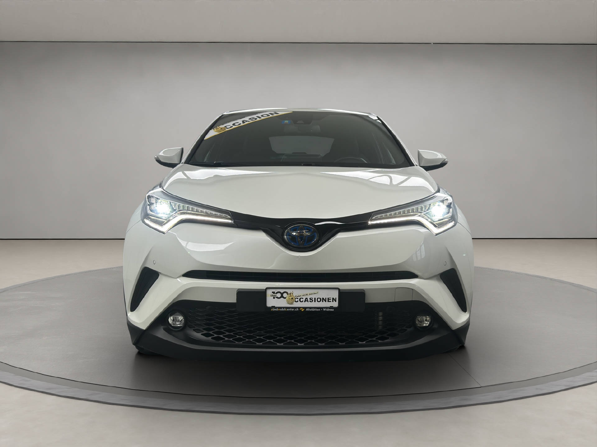 TOYOTA C-HR 1.8 VVTi HSD Trend-image-4
