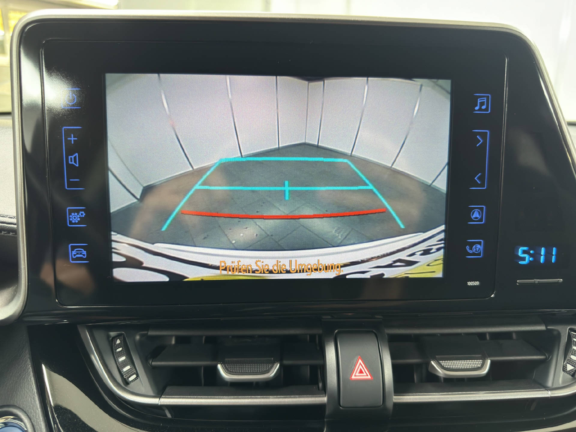 TOYOTA C-HR 1.8 VVTi HSD Trend-image-14