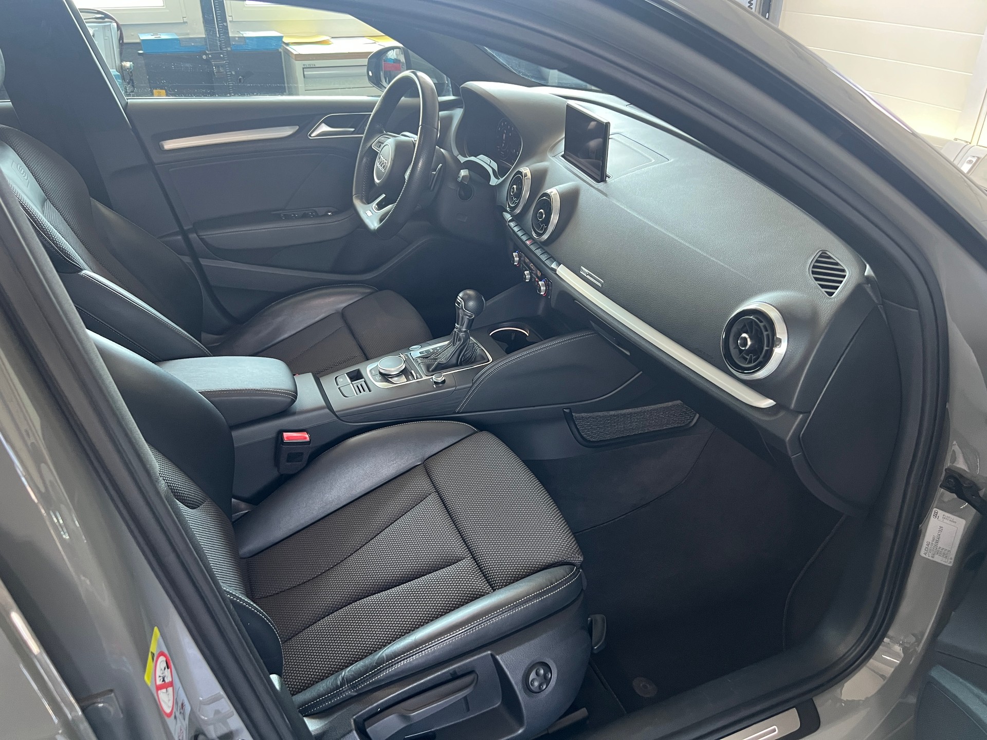AUDI A3 Sportback 35 TFSI Sport S Line S-tronic Nardo Grau-image-8