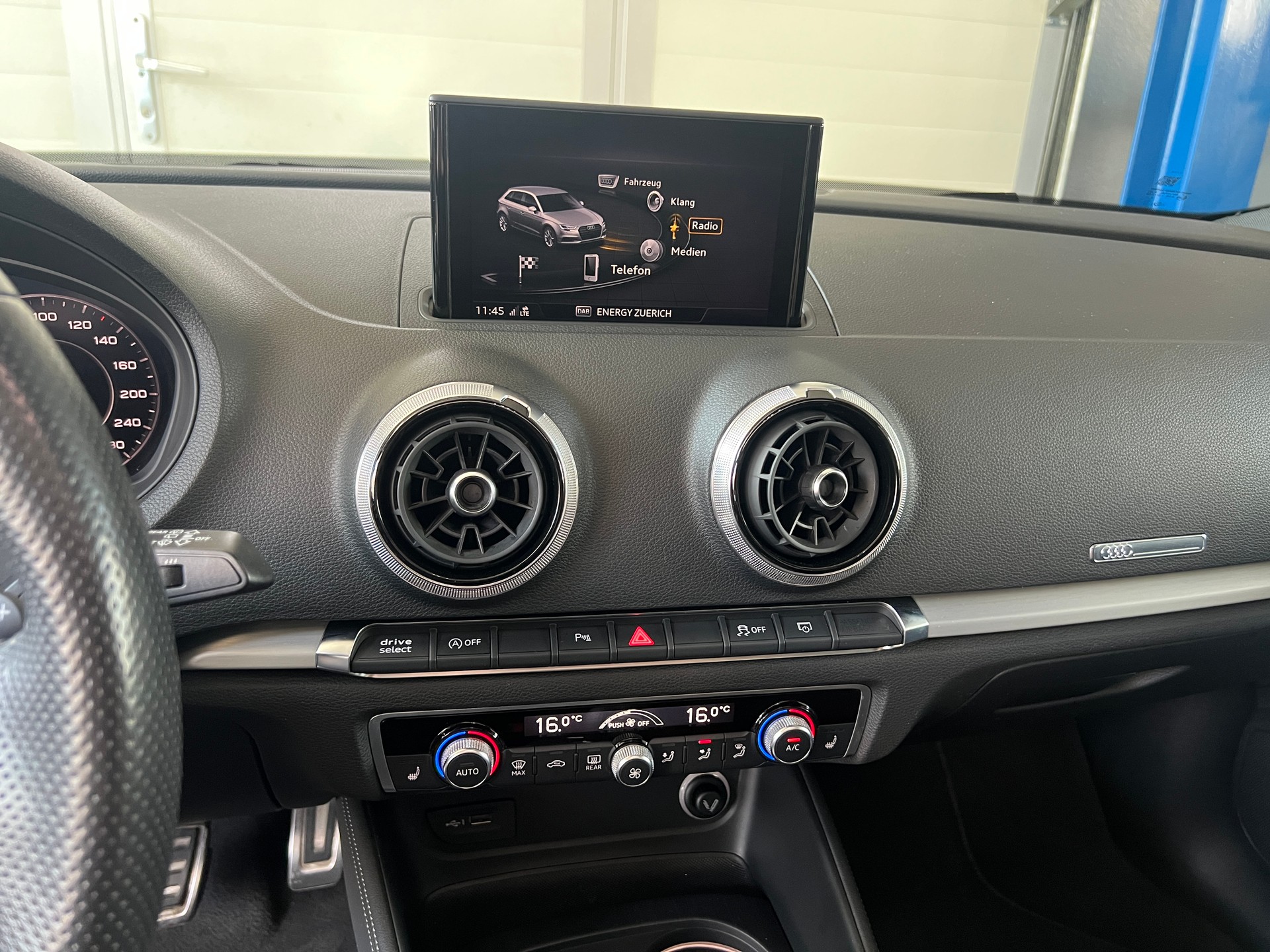 AUDI A3 Sportback 35 TFSI Sport S Line S-tronic Nardo Grau-image-13