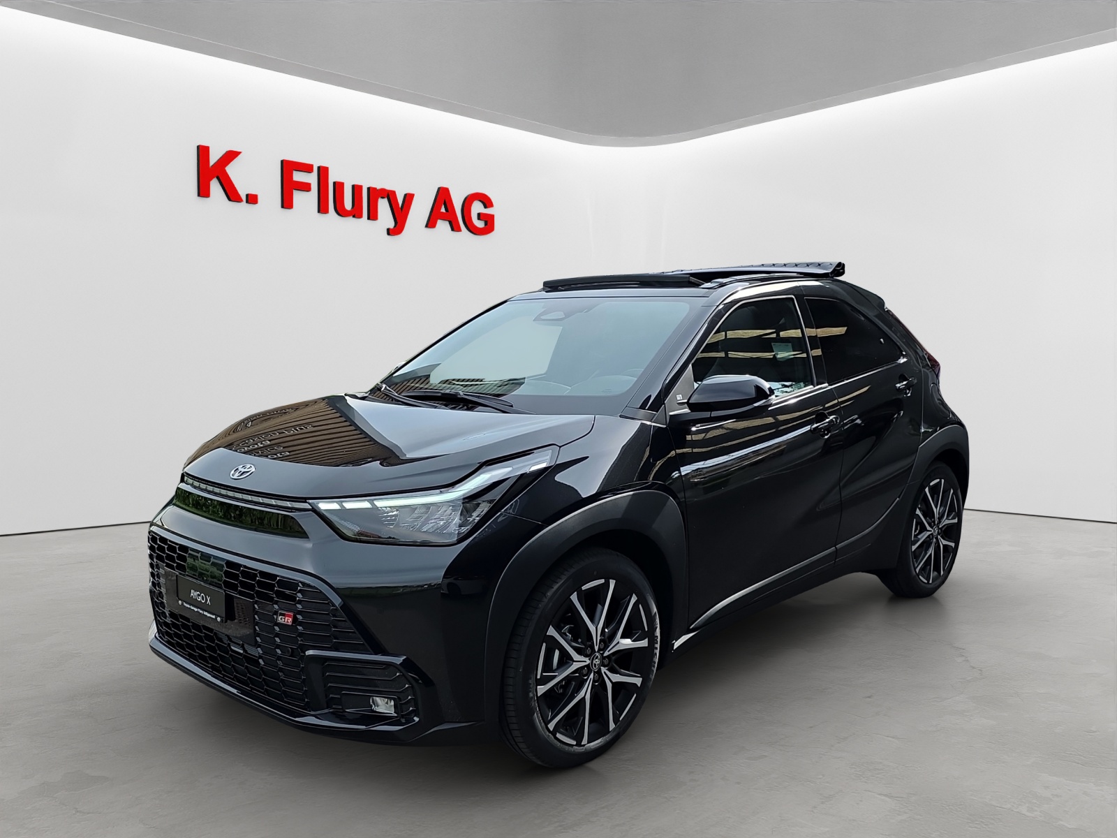 TOYOTA Aygo X 1.5 VVT-i HSD GR Sport — slika 1