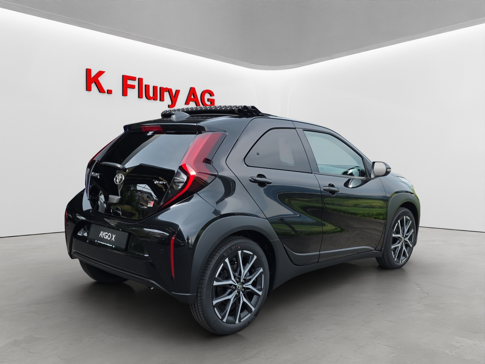 TOYOTA Aygo X 1.5 VVT-i HSD GR Sport-image-4