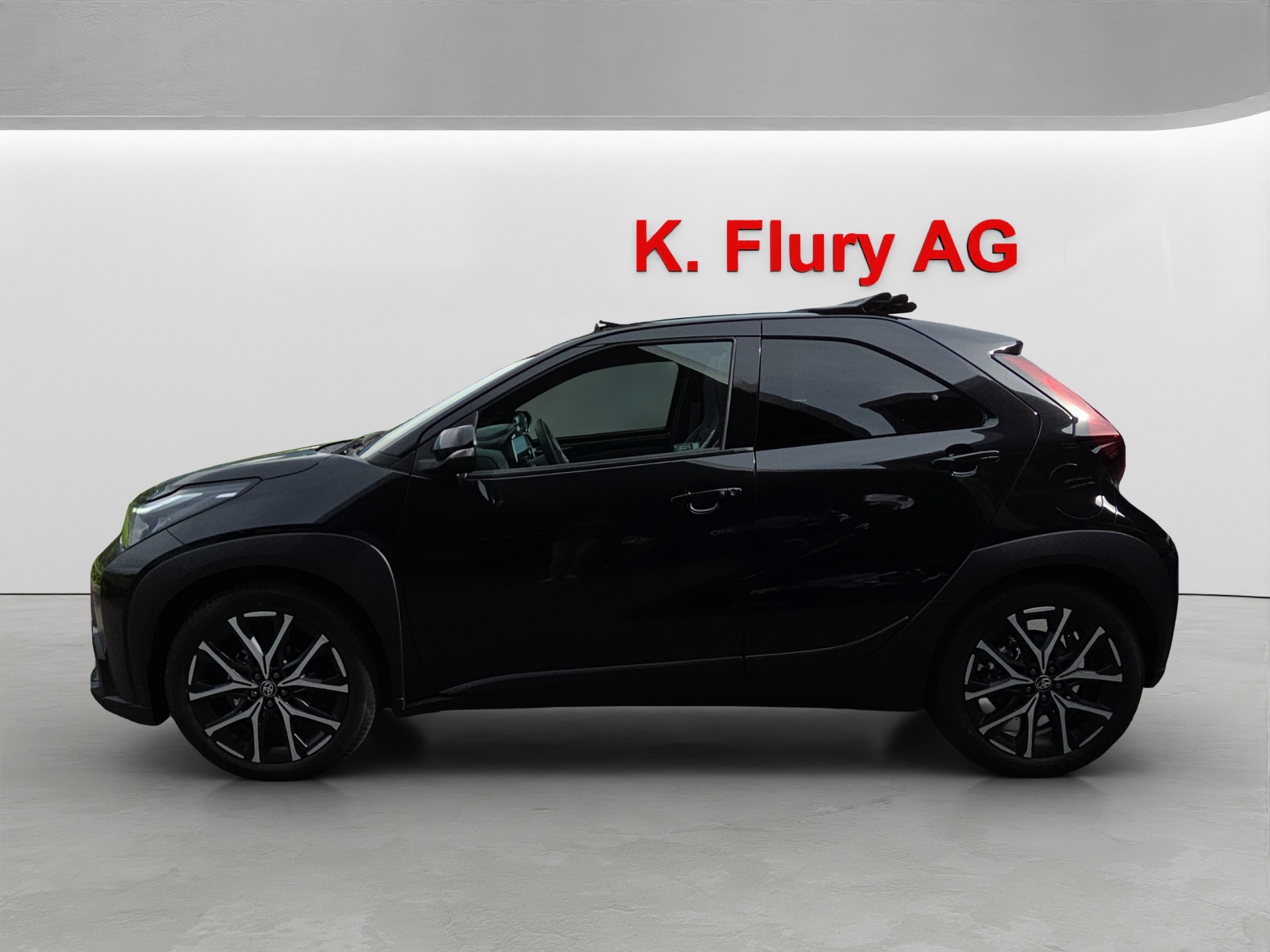 TOYOTA Aygo X 1.5 VVT-i HSD GR Sport-image-1