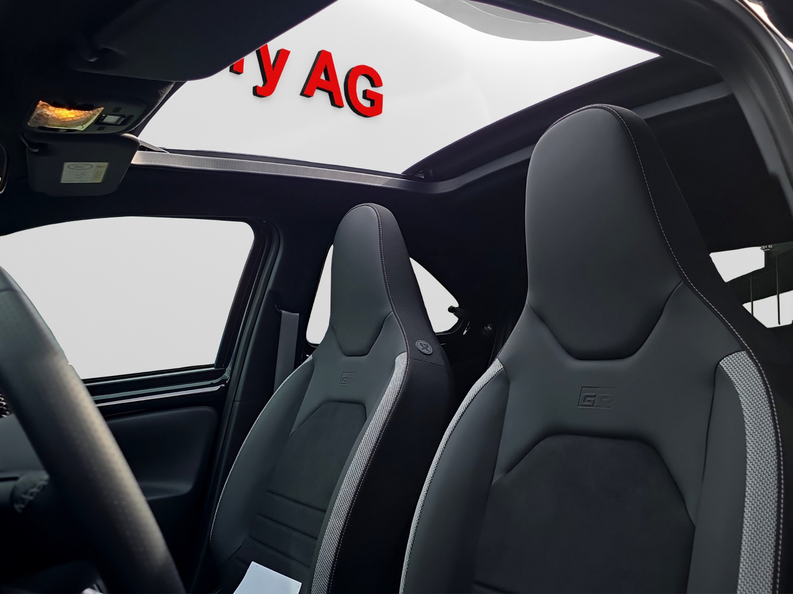TOYOTA Aygo X 1.5 VVT-i HSD GR Sport-image-13