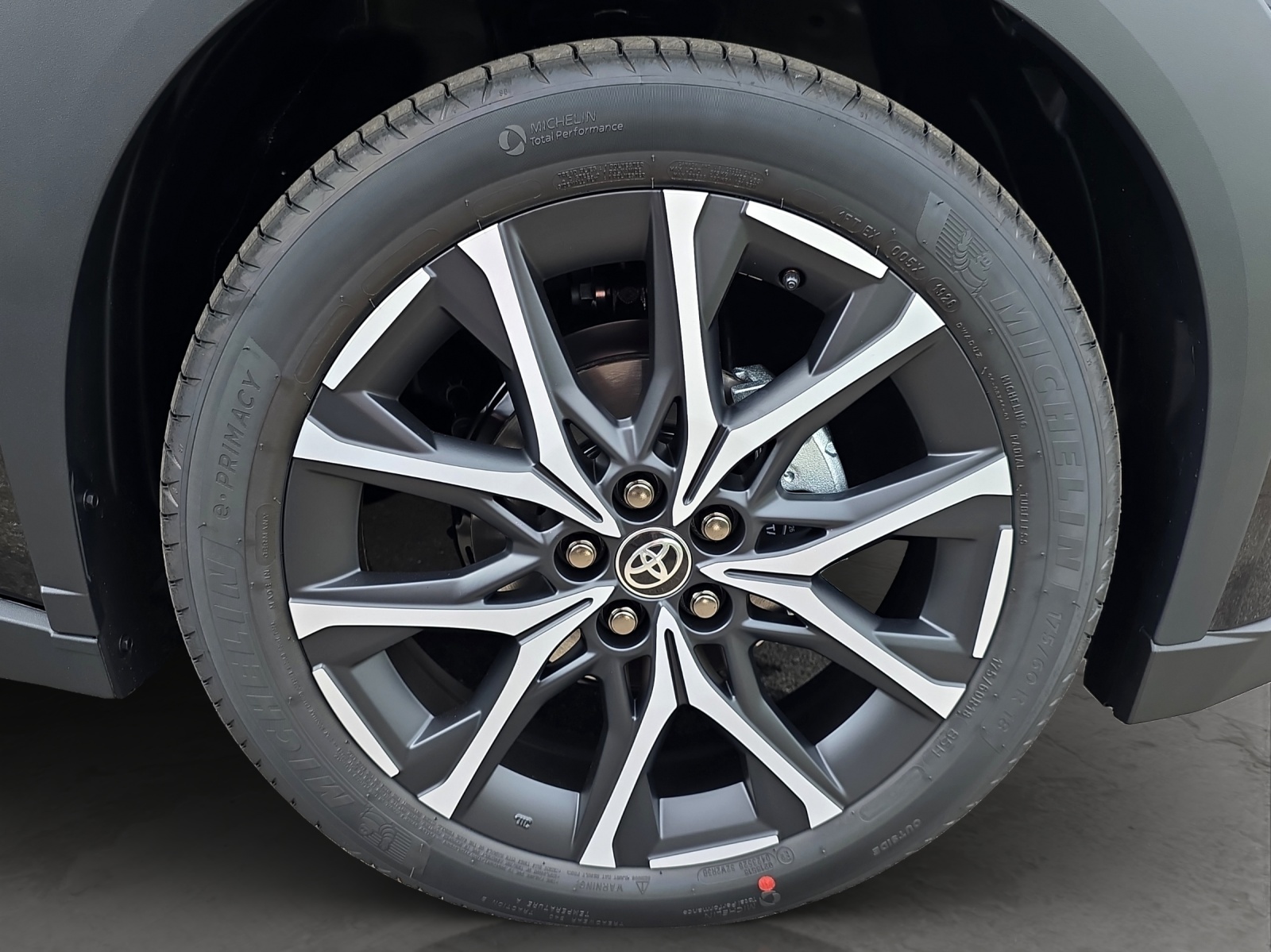 TOYOTA Aygo X 1.5 VVT-i HSD GR Sport-image-15
