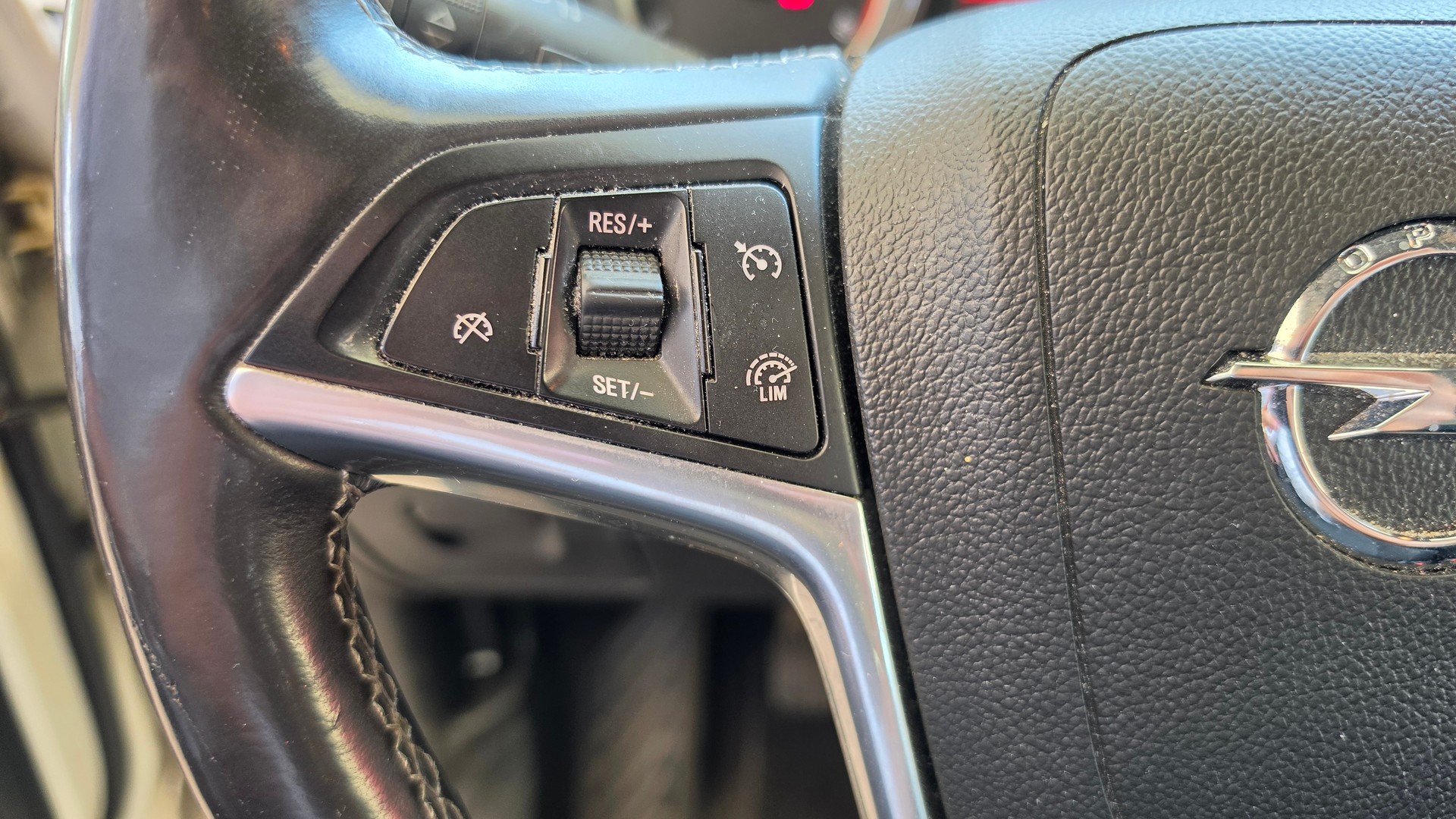 OPEL Mokka 1.4i 16V Turbo Cosmo 2WD-image-16
