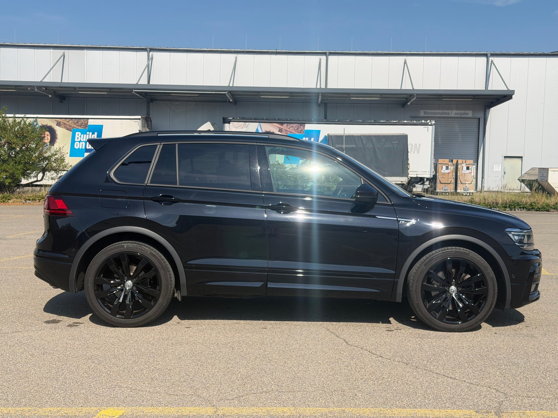 VW Tiguan 2.0TSI R-Line 4Motion DSG-image-3