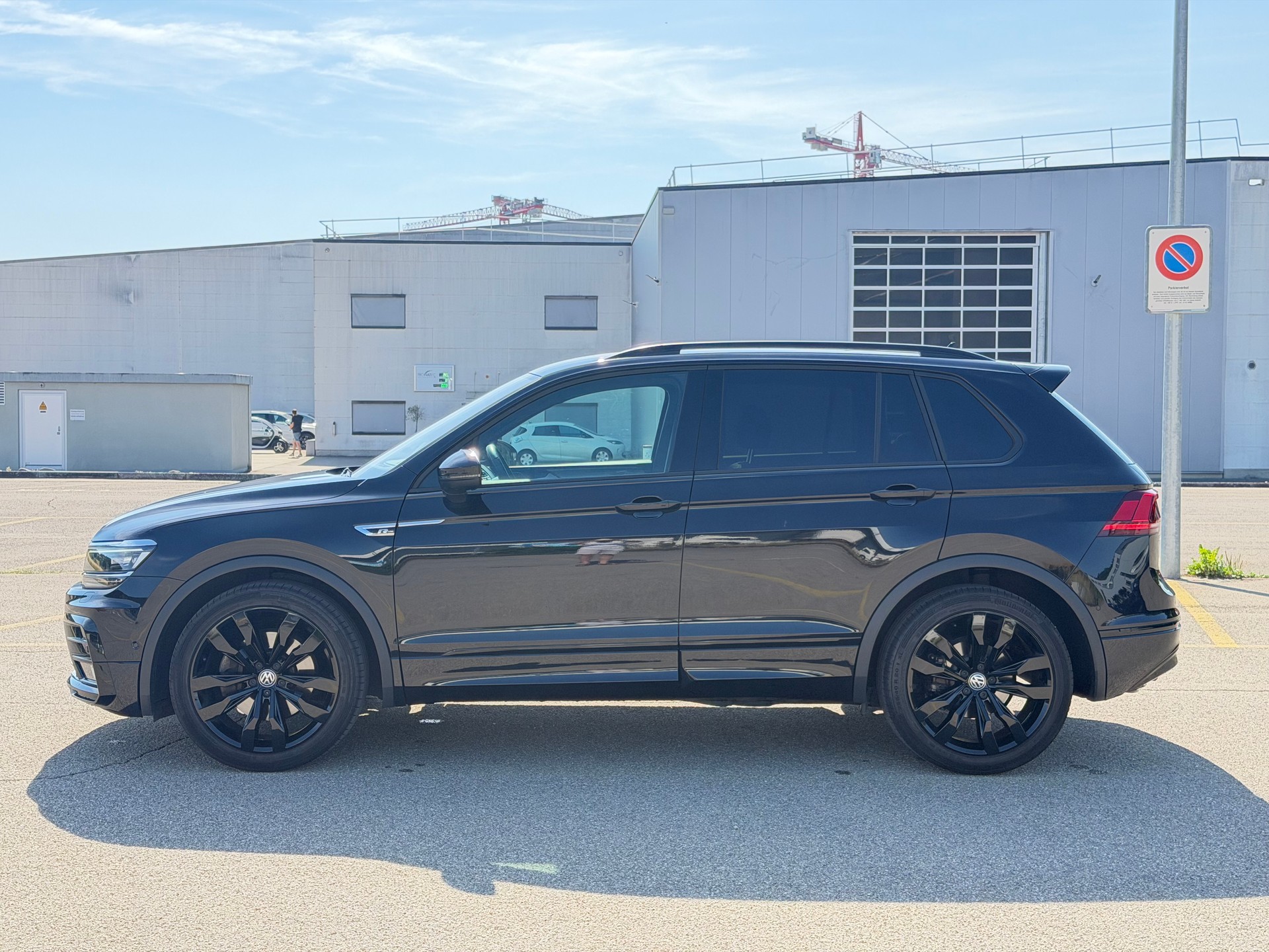 VW Tiguan 2.0TSI R-Line 4Motion DSG-image-7
