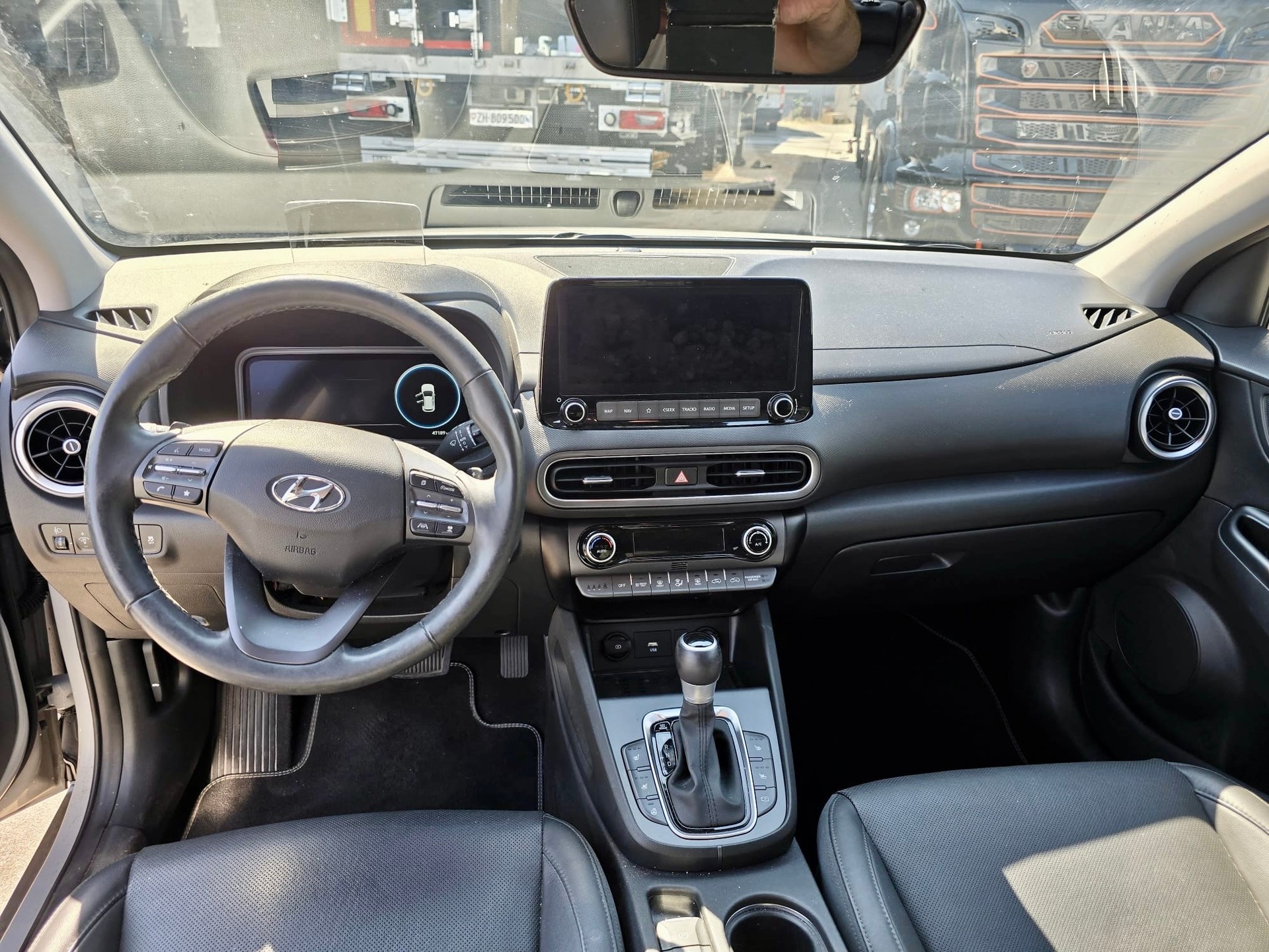 HYUNDAI Kona 1.6 GDi HEV Vertex DCT-image-9