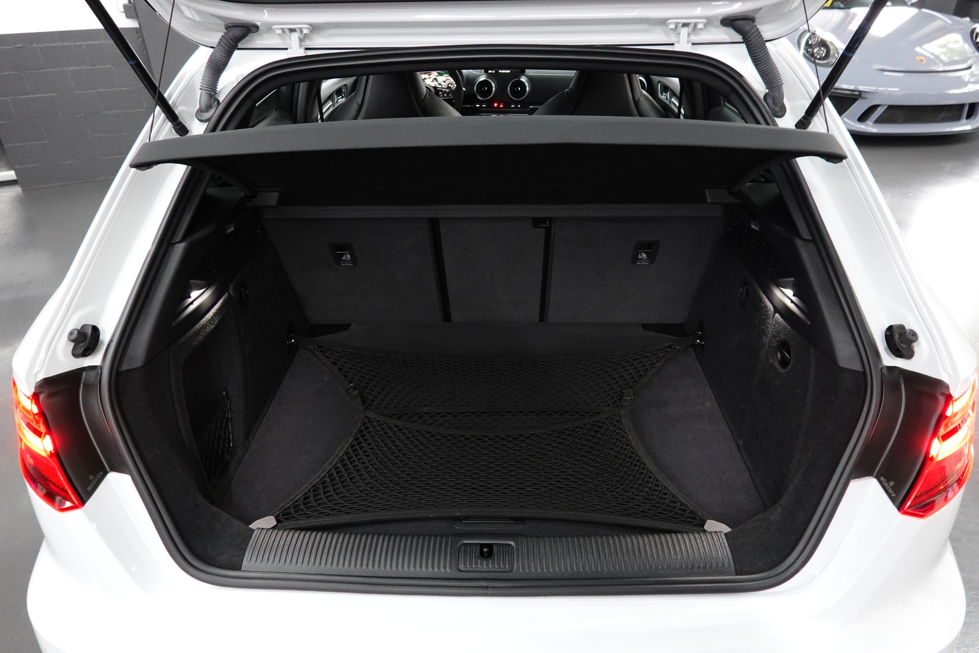 AUDI RS3 SPORTBACK 2.5 TSI QUATTRO S-TRONIC CH-FZ OHNE OPF SOUND ON-image-36