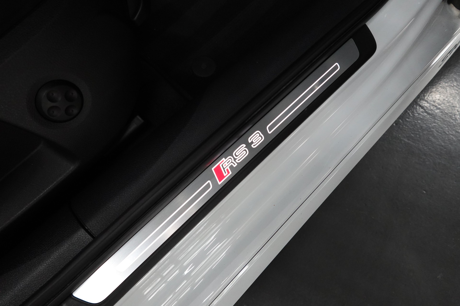 AUDI RS3 SPORTBACK 2.5 TSI QUATTRO S-TRONIC CH-FZ OHNE OPF SOUND ON-image-44