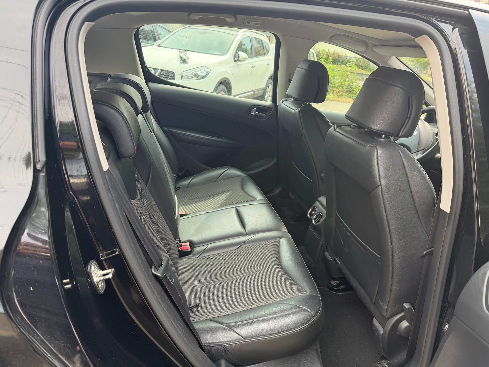 PEUGEOT 308 1.6 16V T Sport-image-4