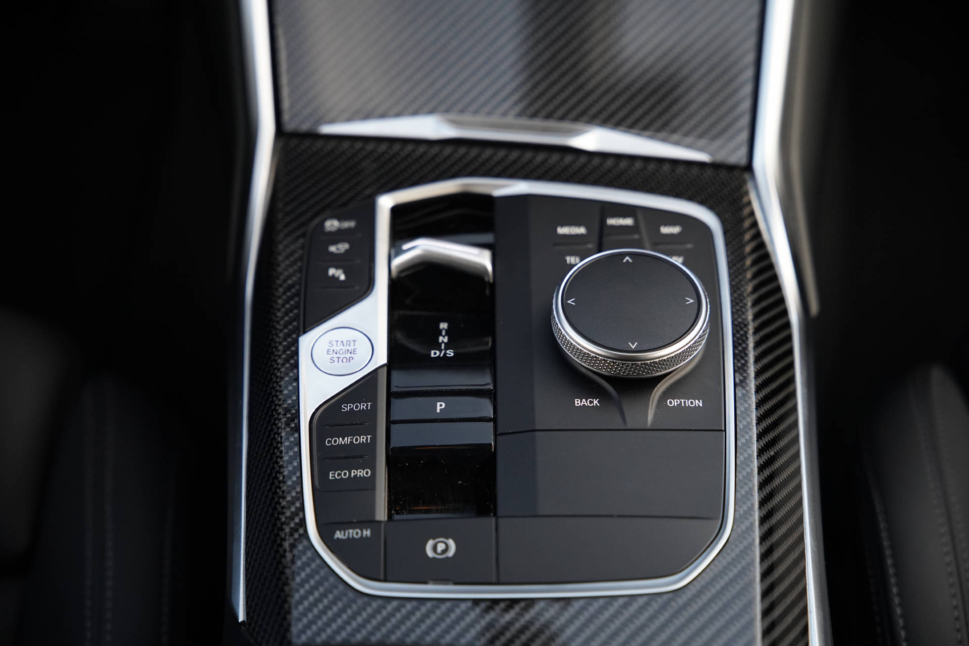 BMW M340i xDrive 48V Touring Steptronic M Sport-image-13
