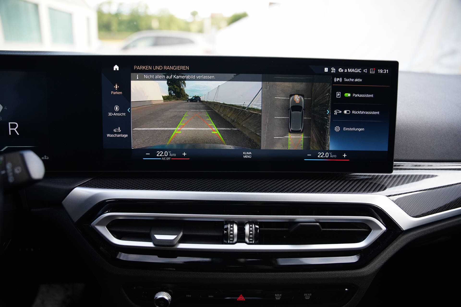 BMW M340i xDrive 48V Touring Steptronic M Sport-image-14