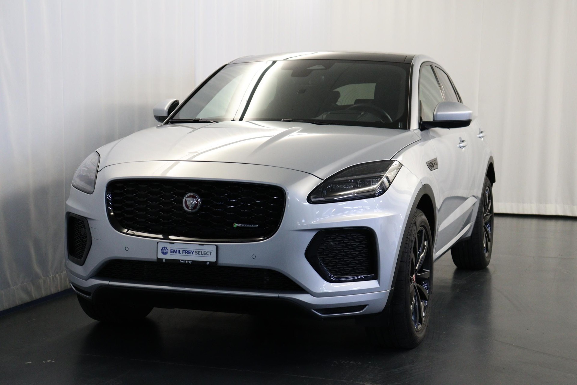 JAGUAR E-Pace 1.5 T 300e R-Dynamic SE AWD-image-0