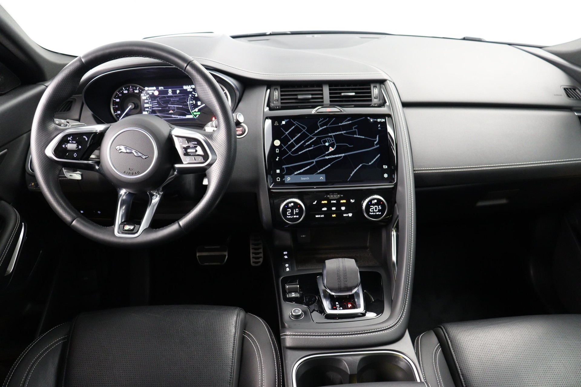 JAGUAR E-Pace 1.5 T 300e R-Dynamic SE AWD-image-9