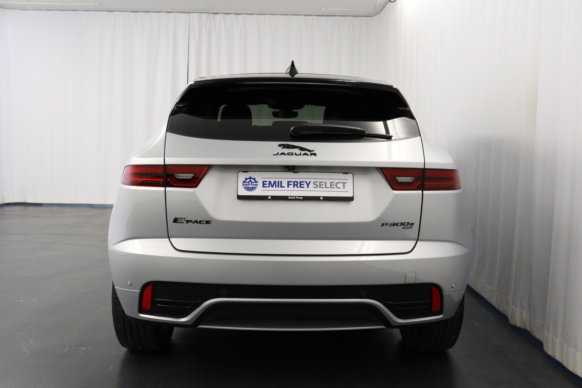JAGUAR E-Pace 1.5 T 300e R-Dynamic SE AWD-image-11