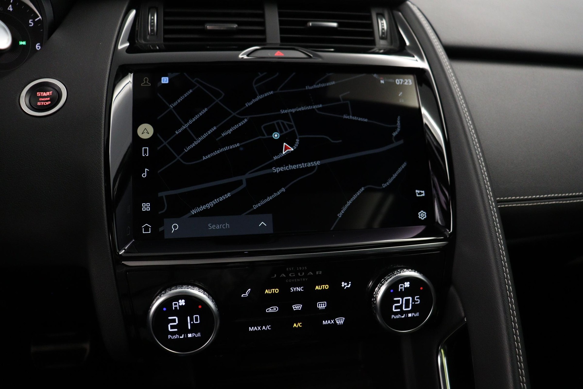 JAGUAR E-Pace 1.5 T 300e R-Dynamic SE AWD-image-5