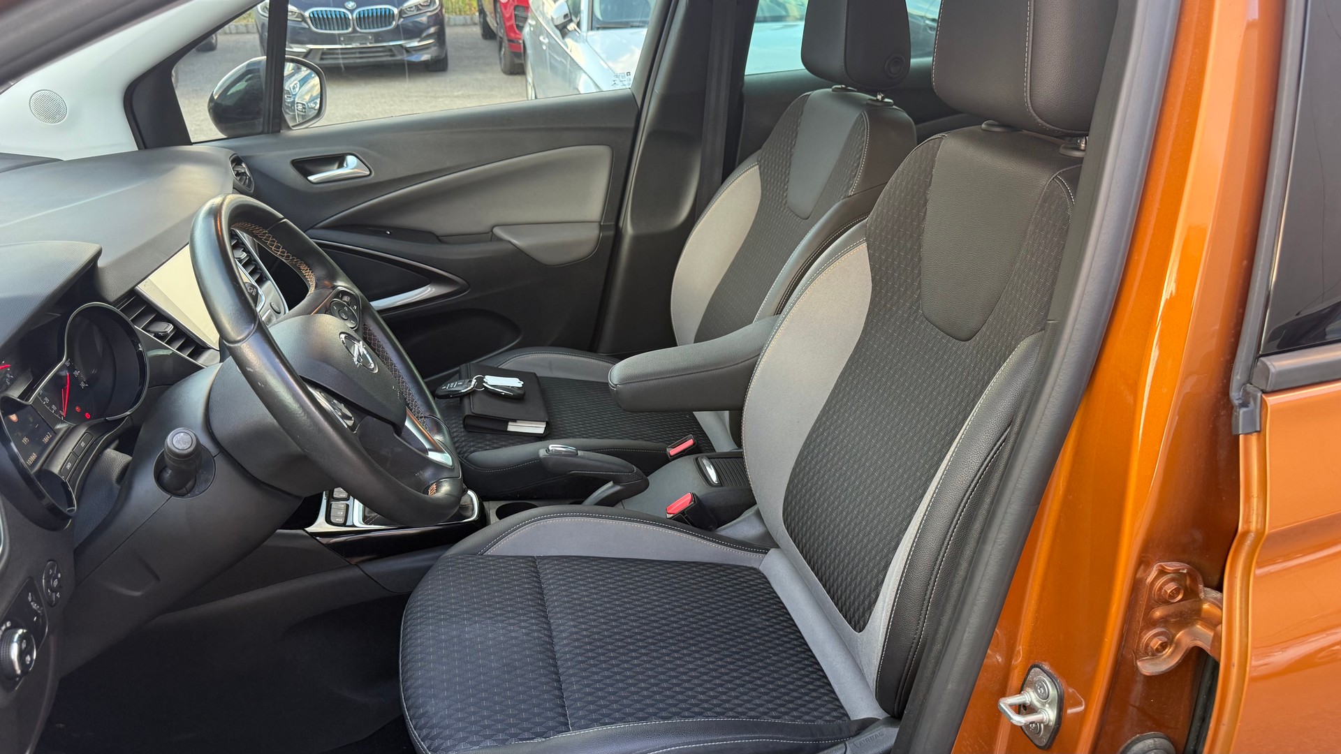 OPEL Crossland X 1.2i TP Excellence-image-14