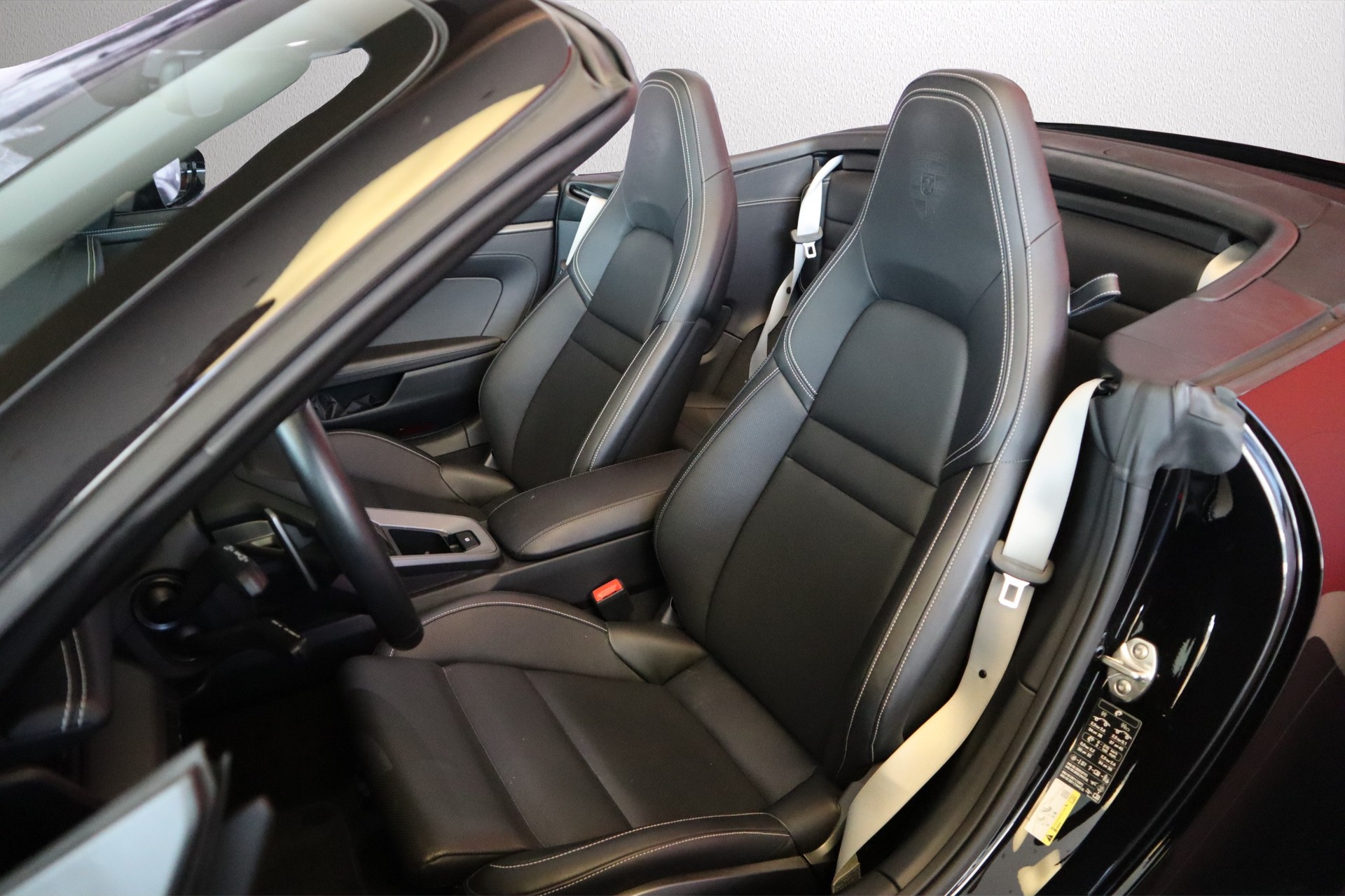 PORSCHE 911 Carrera 4S Cabriolet PDK-image-19