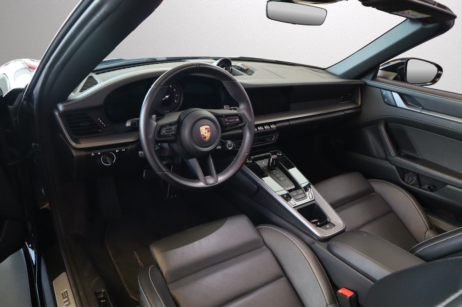 PORSCHE 911 Carrera 4S Cabriolet PDK-image-3