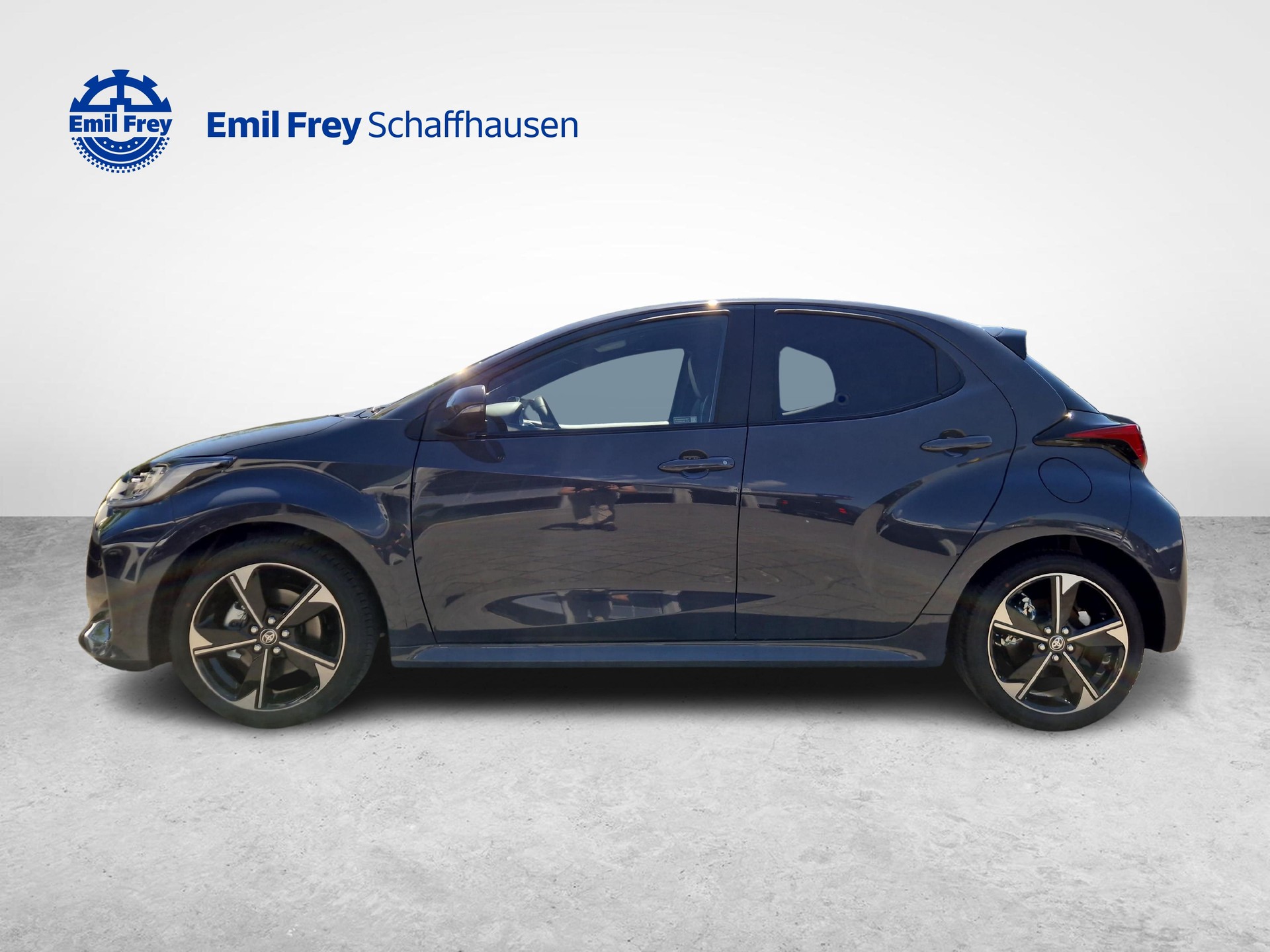 TOYOTA Yaris 1.5 VVT-i HSD Premium-image-1