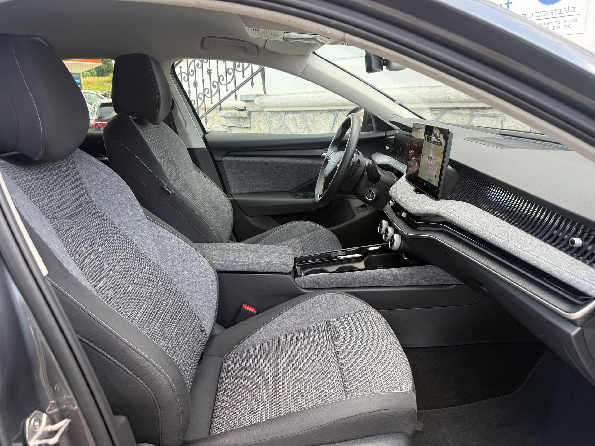SKODA Superb Combi 2.0 TSI Selection 4x4 DSG-image-12