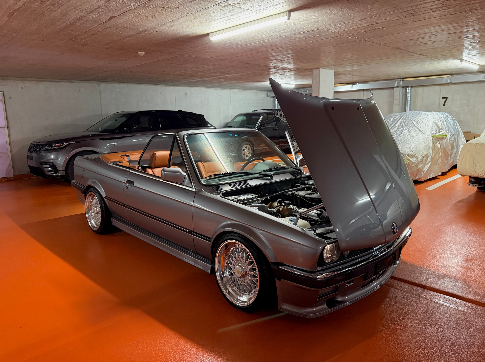 BMW 325i Cabrio-image-3