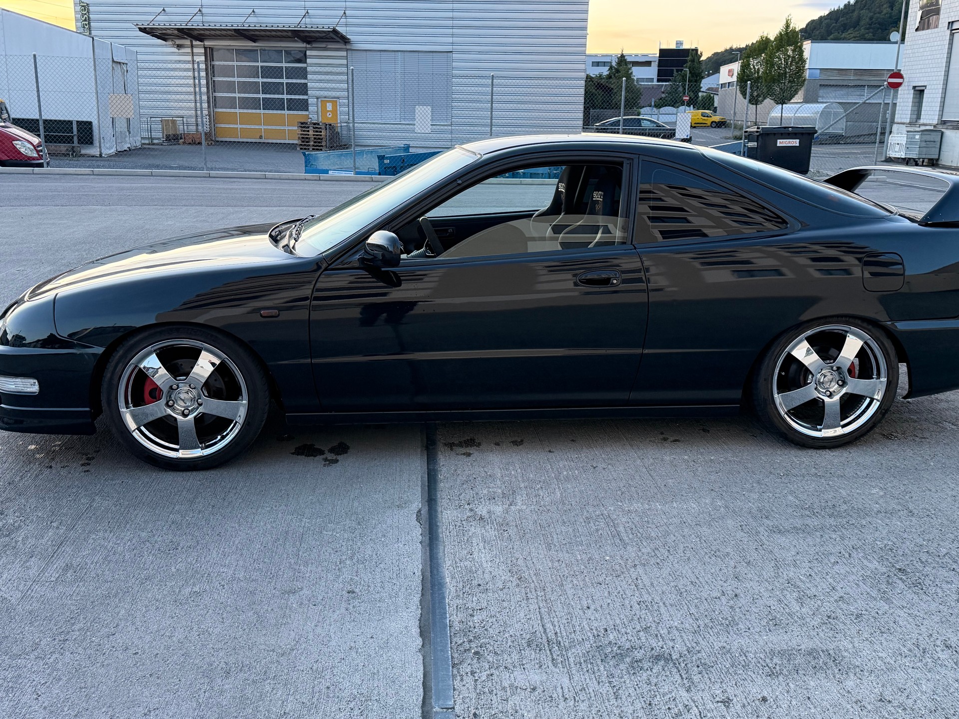 HONDA Integra Type-R 1.8 VTEC-image-1