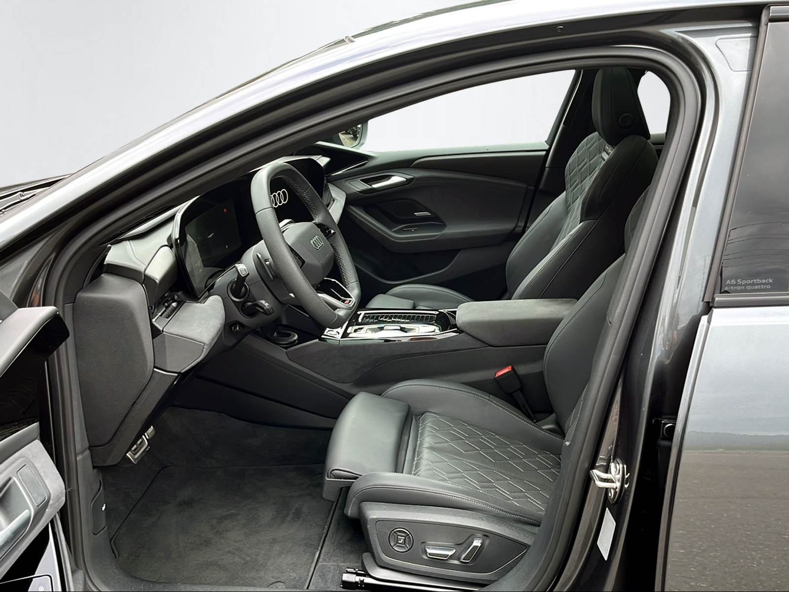 AUDI A6 e-tron Sportback quattro-image-7