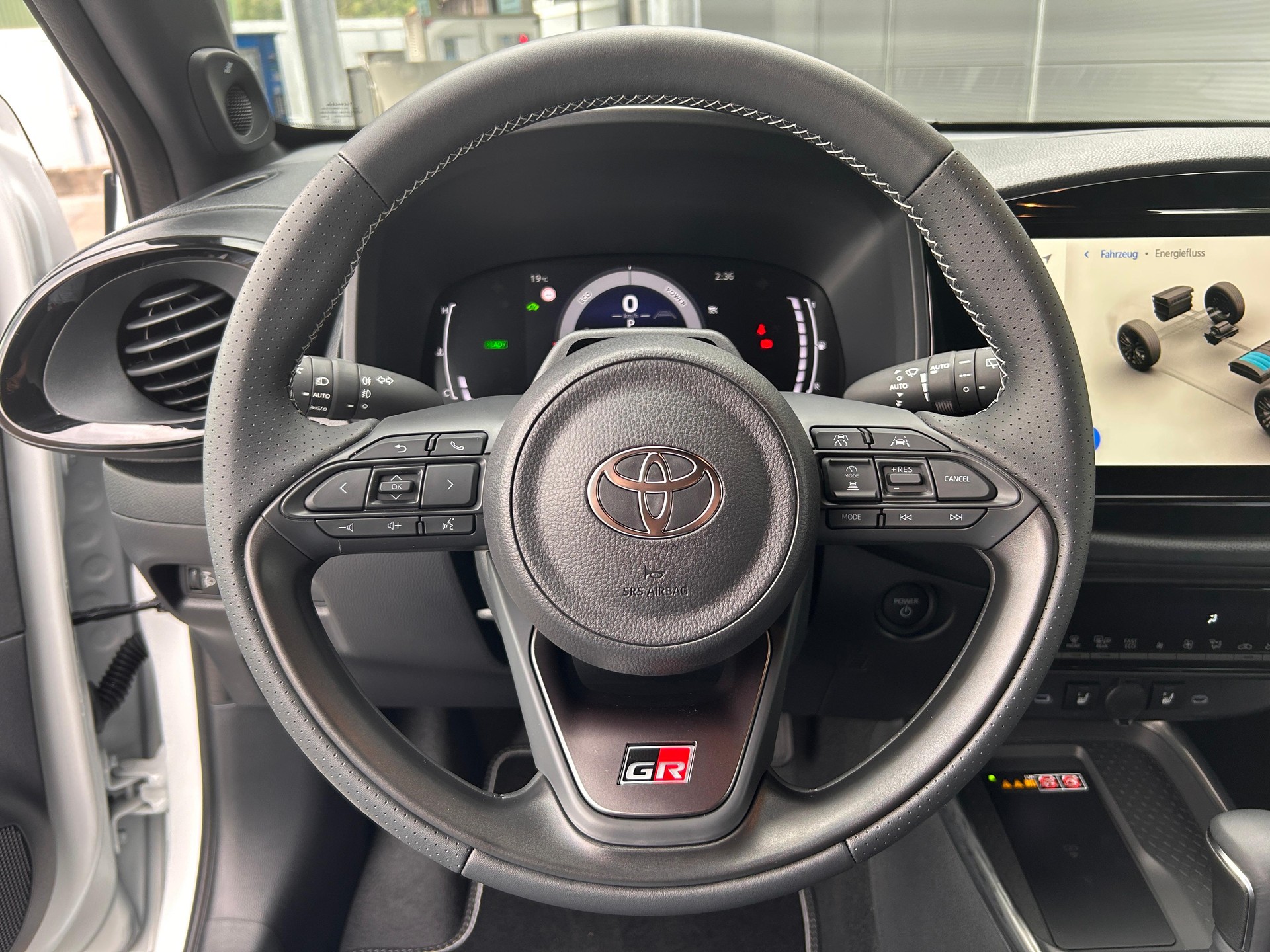 TOYOTA Aygo X 1.5 VVT-i HSD GR Sport-image-7