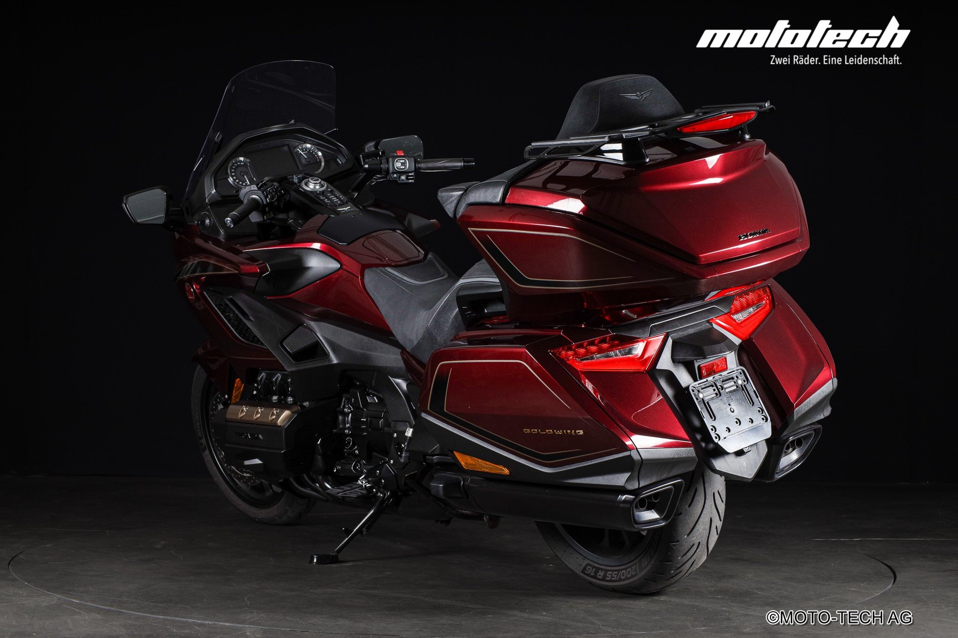 HONDA GL 1800 DA Goldwing 50th Anniversary Edition-showroom-element-3