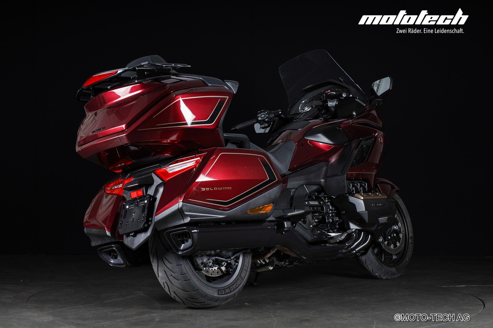 HONDA GL 1800 DA Goldwing 50th Anniversary Edition-showroom-element-2