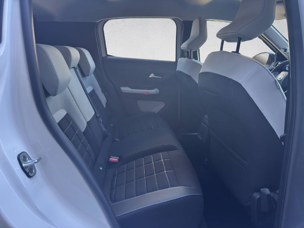 CITROEN C3 1.2 Hybrid Max-image-12