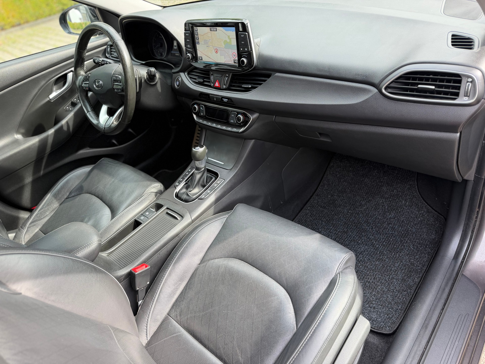 HYUNDAI i30 1.4 T-GDI Origo DCT-image-14