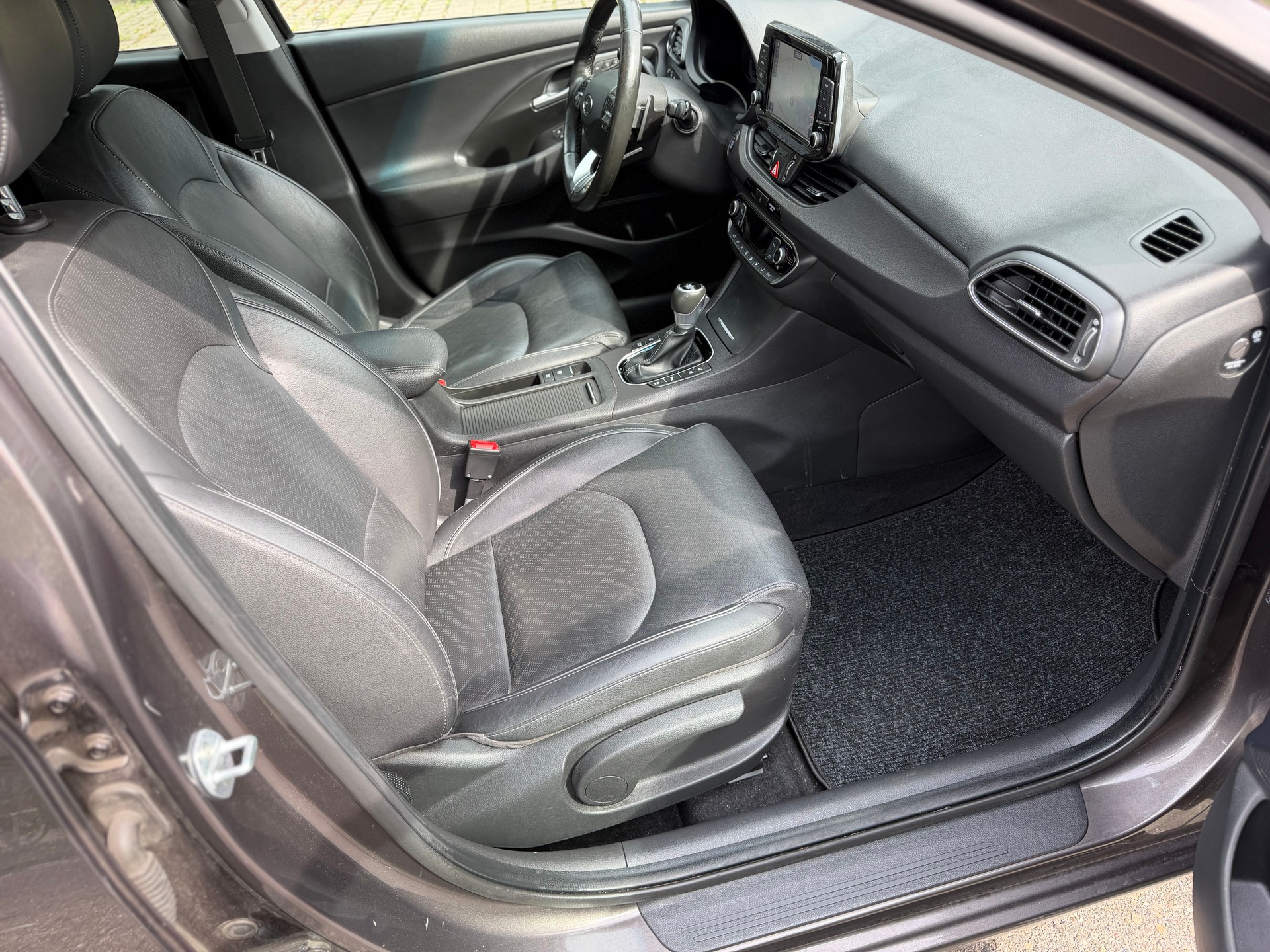 HYUNDAI i30 1.4 T-GDI Origo DCT-image-13