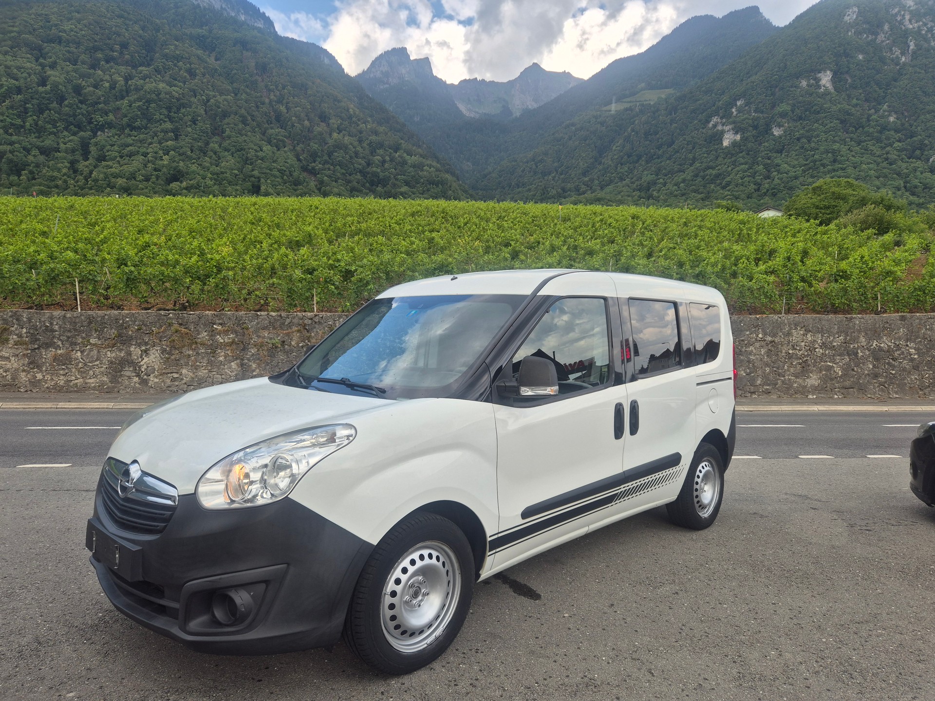 OPEL Combo 1.6 CDTi ecoFLEX Cosmo L1H1-image-1