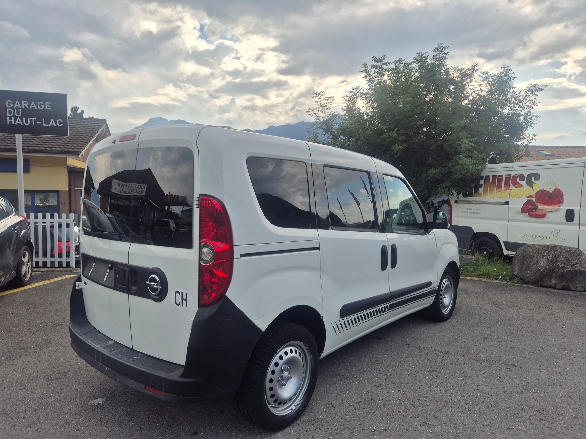 OPEL Combo 1.6 CDTi ecoFLEX Cosmo L1H1-image-3