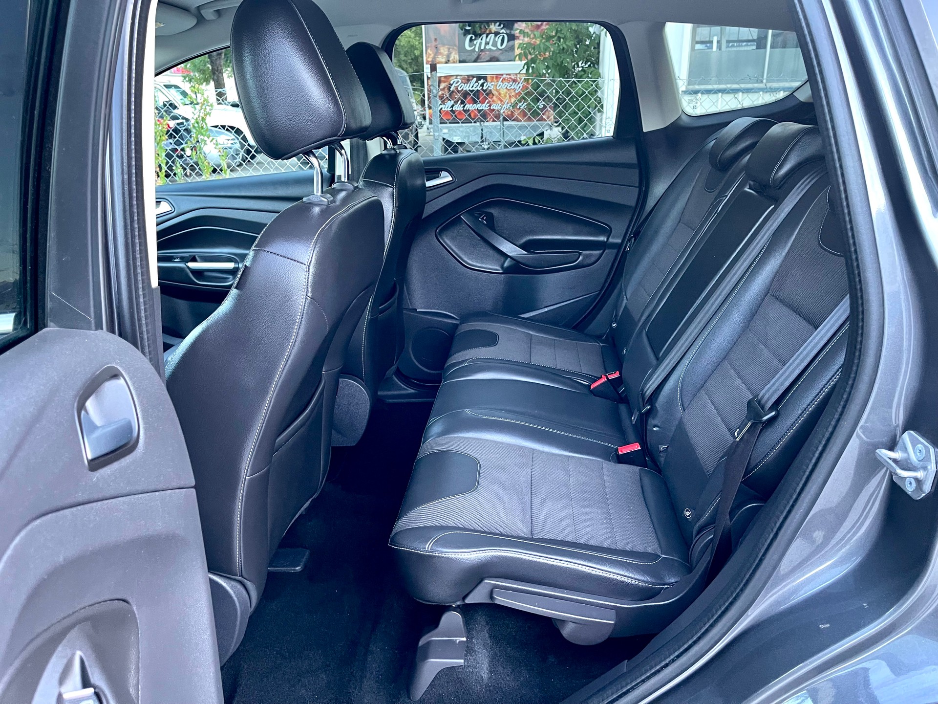FORD Kuga 2.0 TDCi Titanium S 4WD PowerShift-image-27