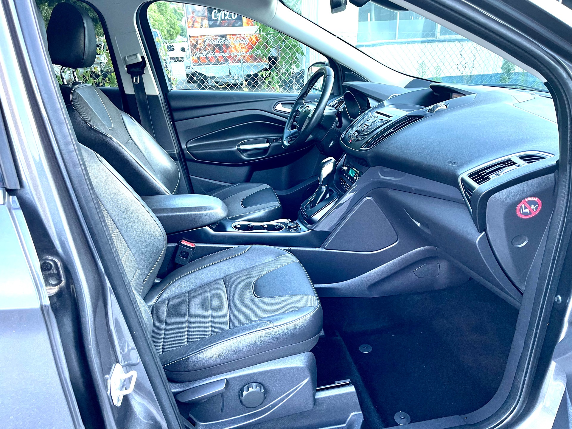 FORD Kuga 2.0 TDCi Titanium S 4WD PowerShift-image-21
