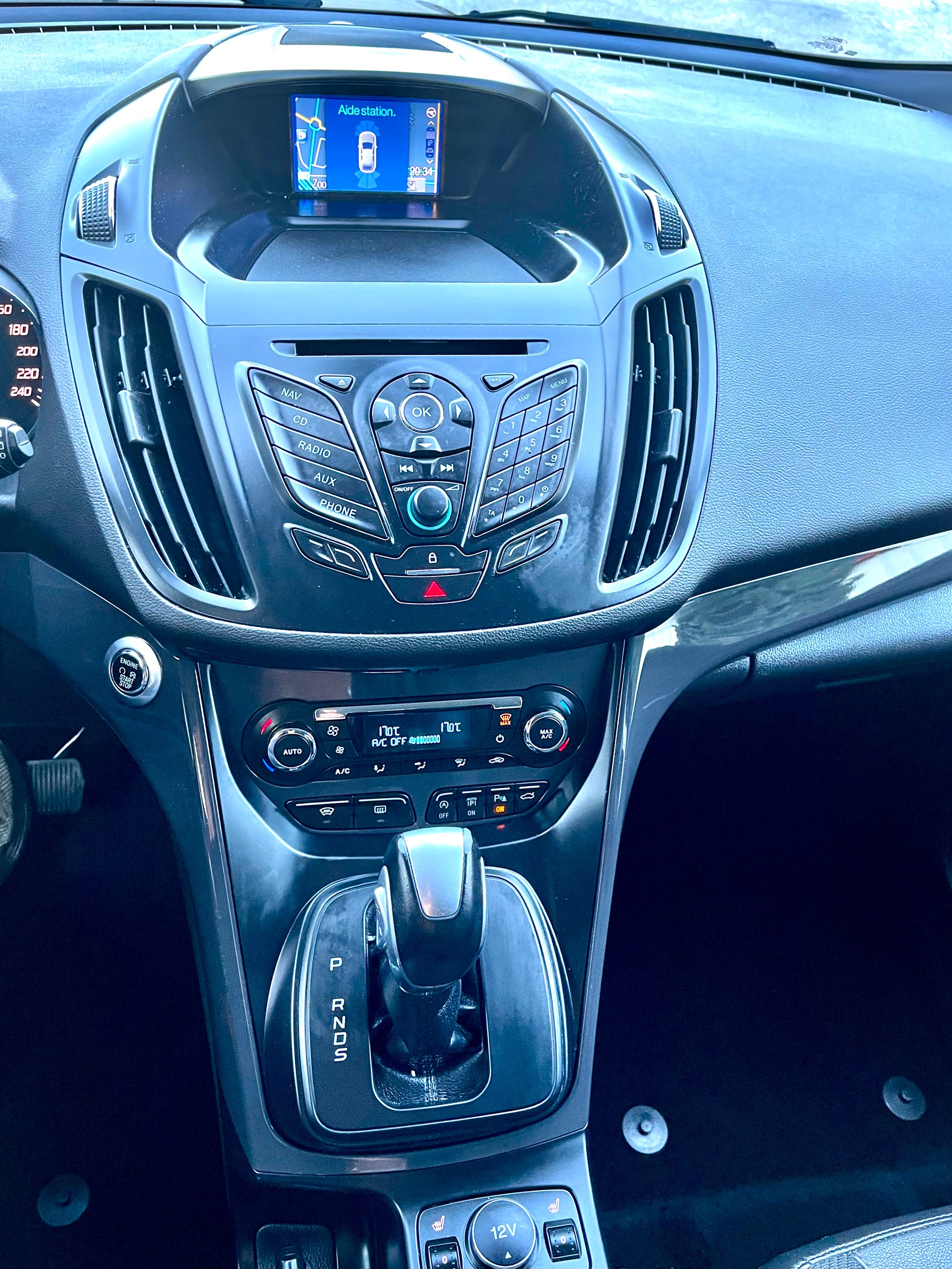 FORD Kuga 2.0 TDCi Titanium S 4WD PowerShift-image-26