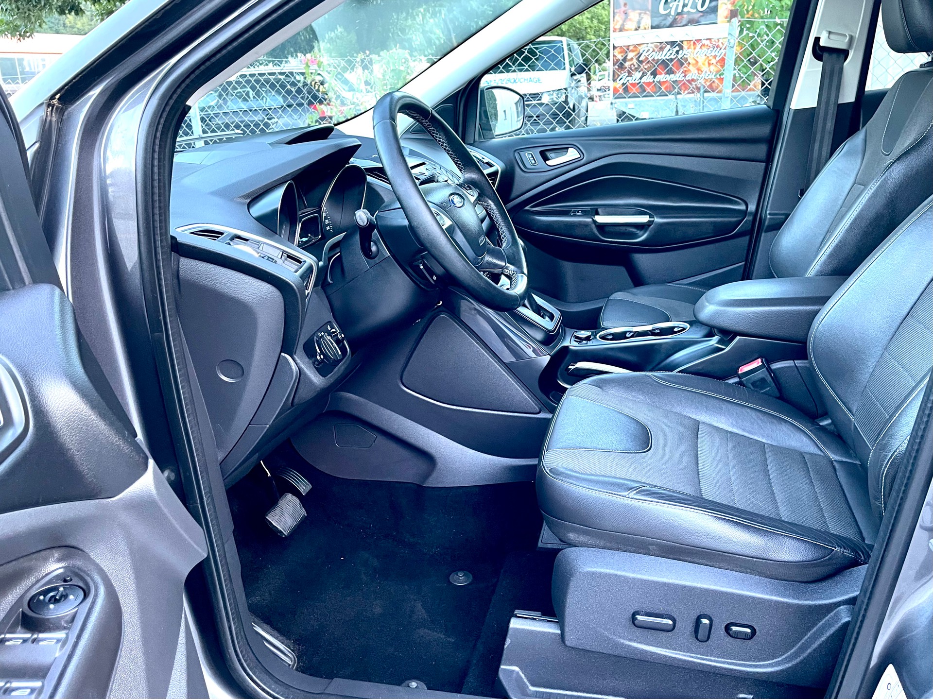 FORD Kuga 2.0 TDCi Titanium S 4WD PowerShift-image-7