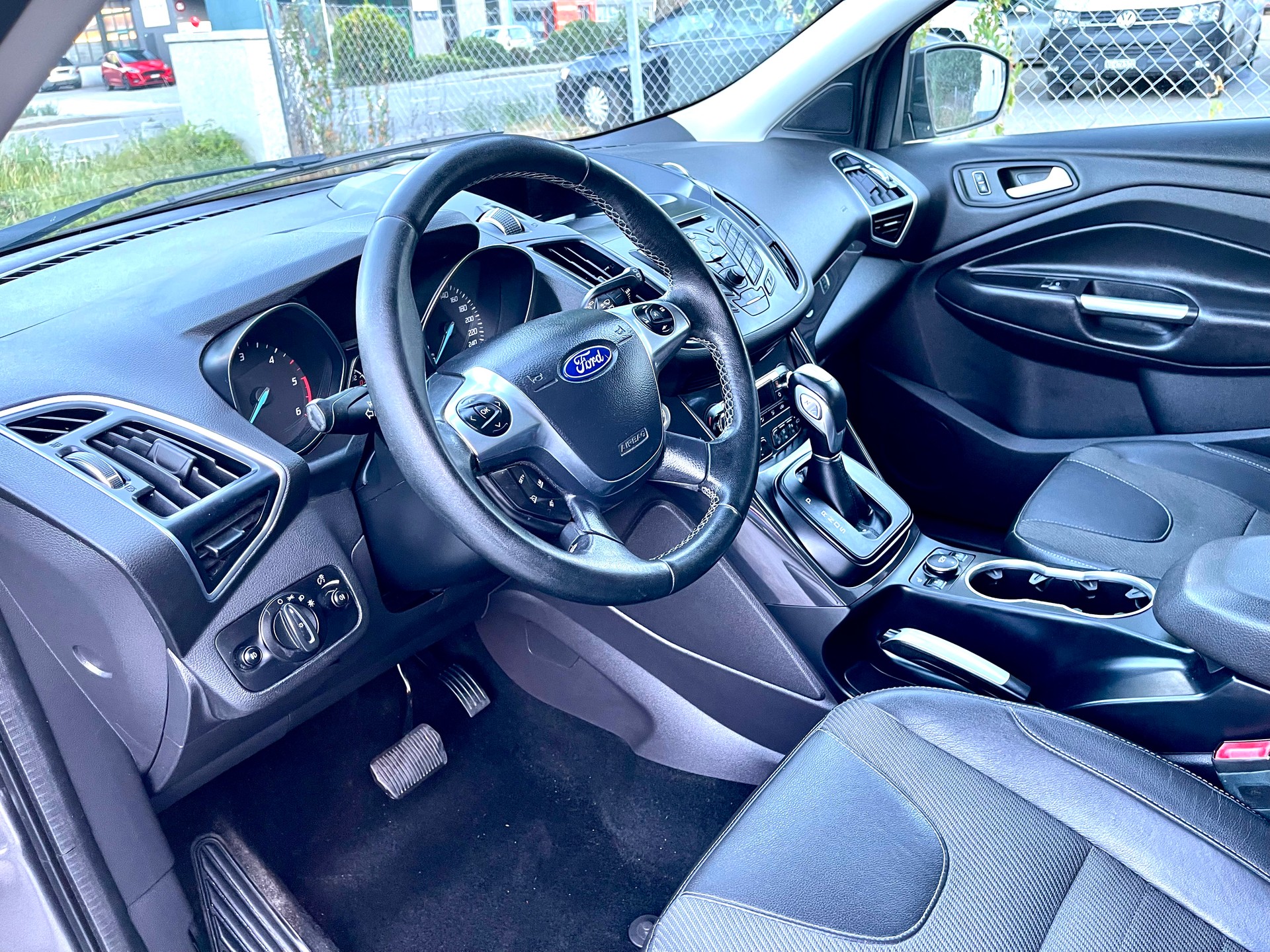 FORD Kuga 2.0 TDCi Titanium S 4WD PowerShift-image-6