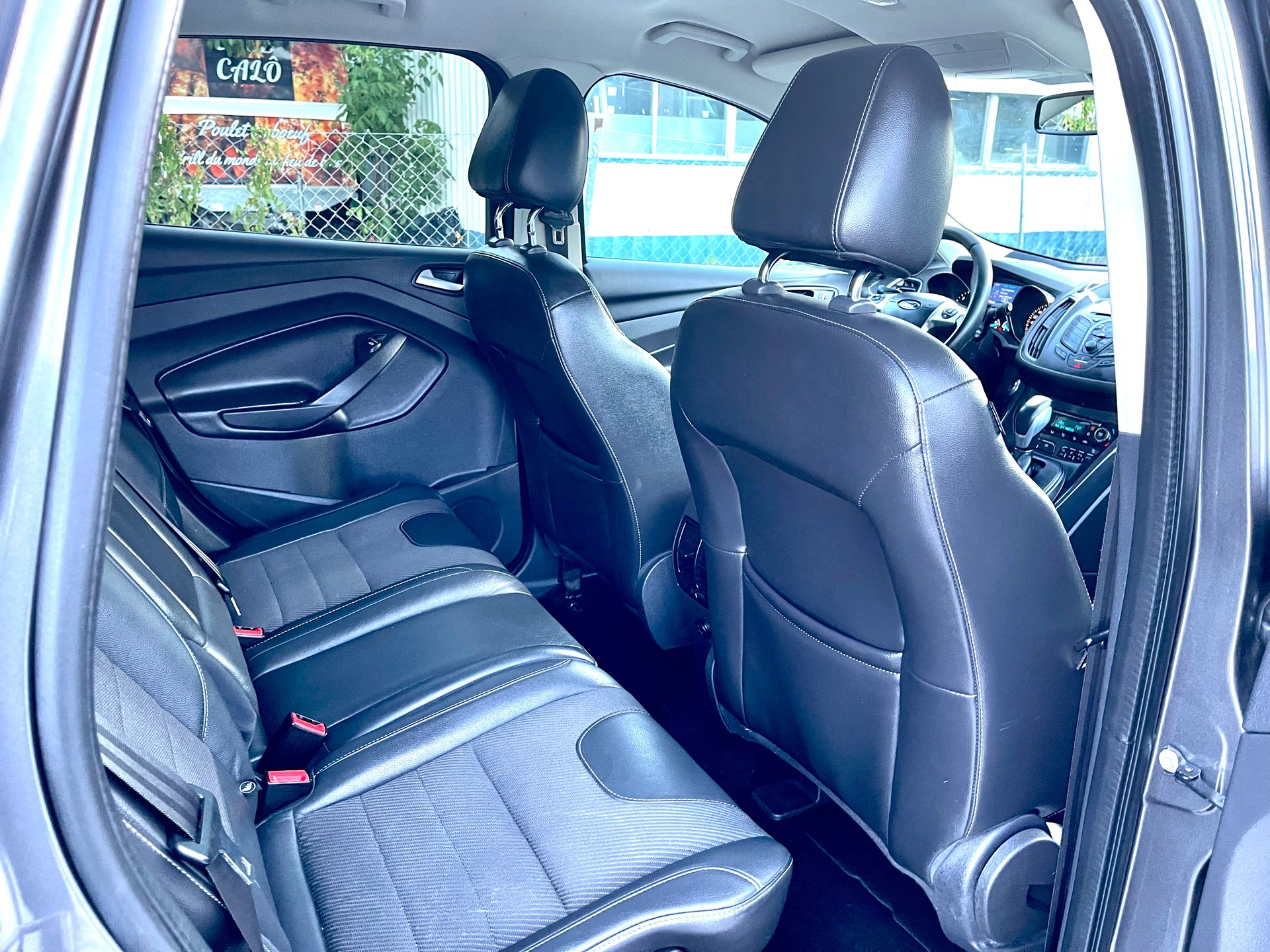 FORD Kuga 2.0 TDCi Titanium S 4WD PowerShift-image-25