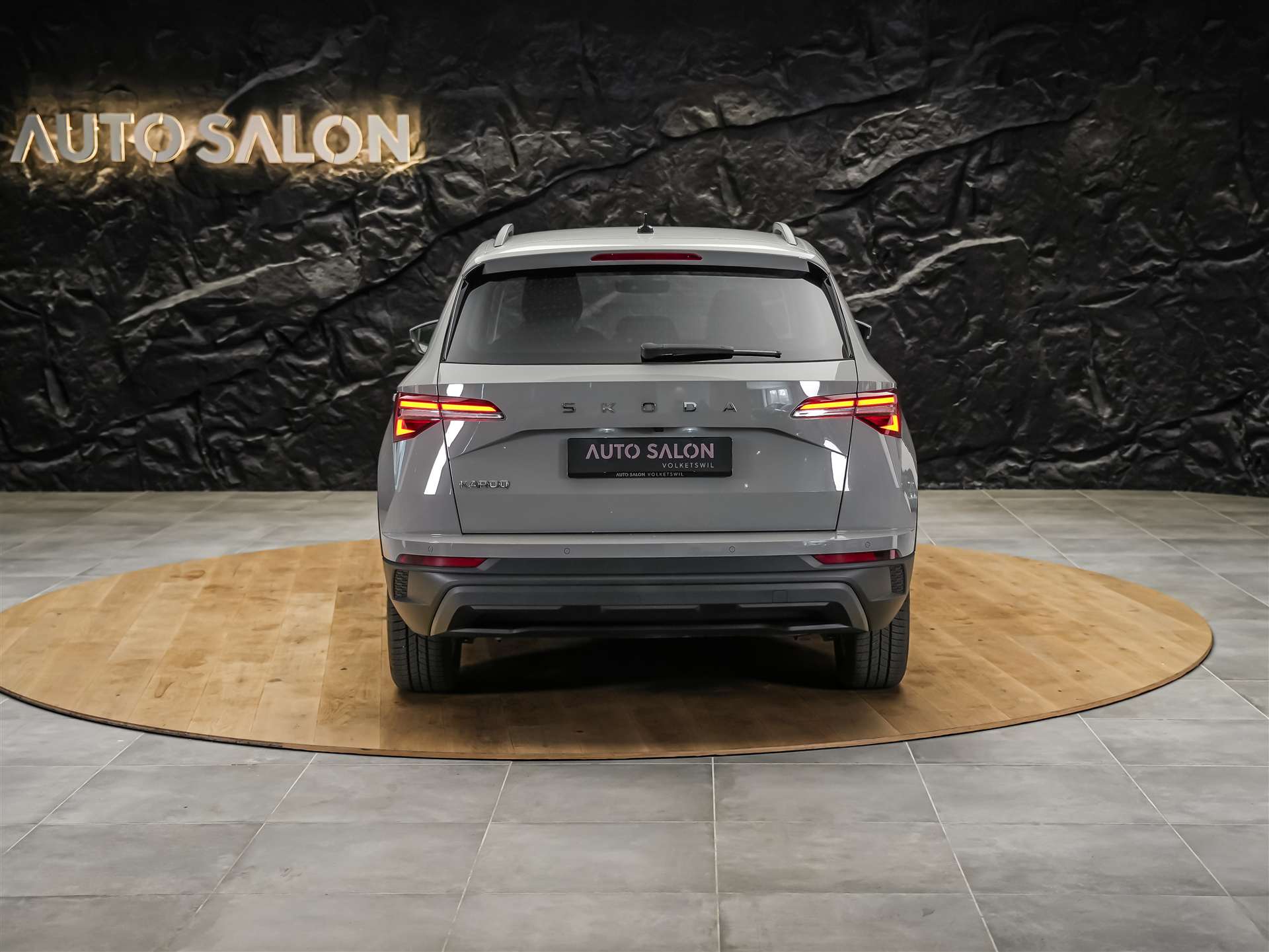 SKODA Karoq 1.5 TSI Selection DSG *Sitzheizung*Lenkradheizung*Rückfahrkamera*-image-3