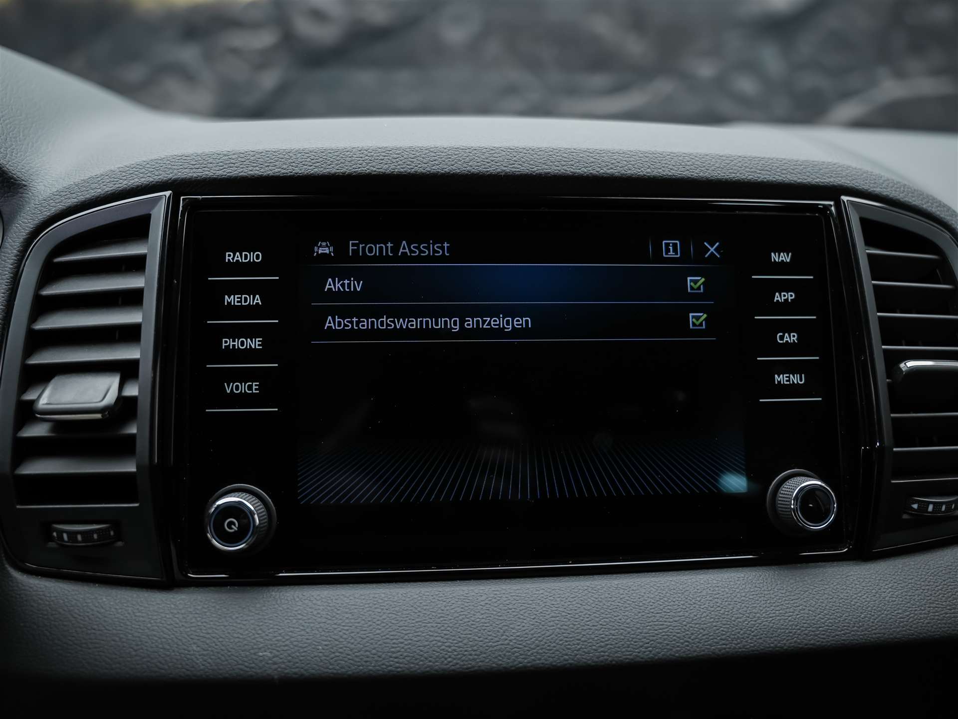 SKODA Karoq 1.5 TSI Selection DSG *Sitzheizung*Lenkradheizung*Rückfahrkamera*-image-31