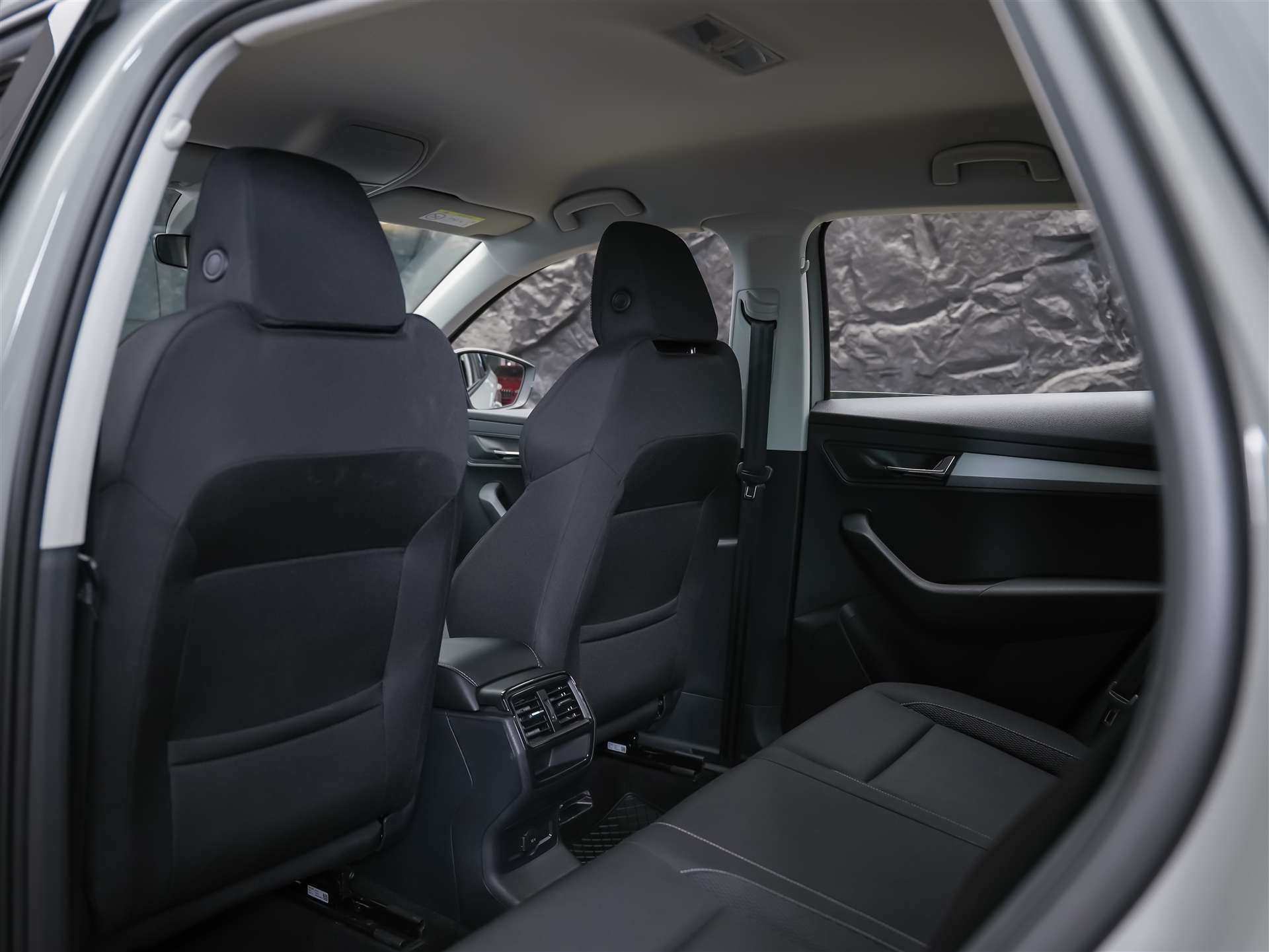 SKODA Karoq 1.5 TSI Selection DSG *Sitzheizung*Lenkradheizung*Rückfahrkamera*-image-10