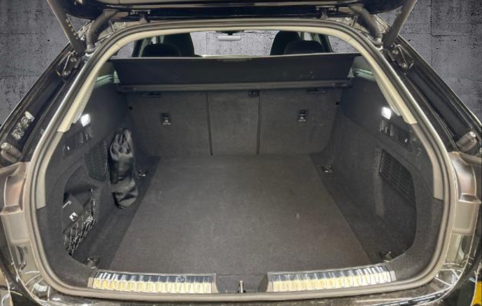 AUDI A5 Avant TDI quattro 150 kW Attraction S tronic *CH-FZG / Gratisservice / Garantie*-image-11